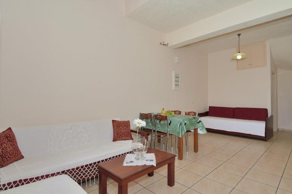 Markos Apartments 1 Stoupa Exterior photo
